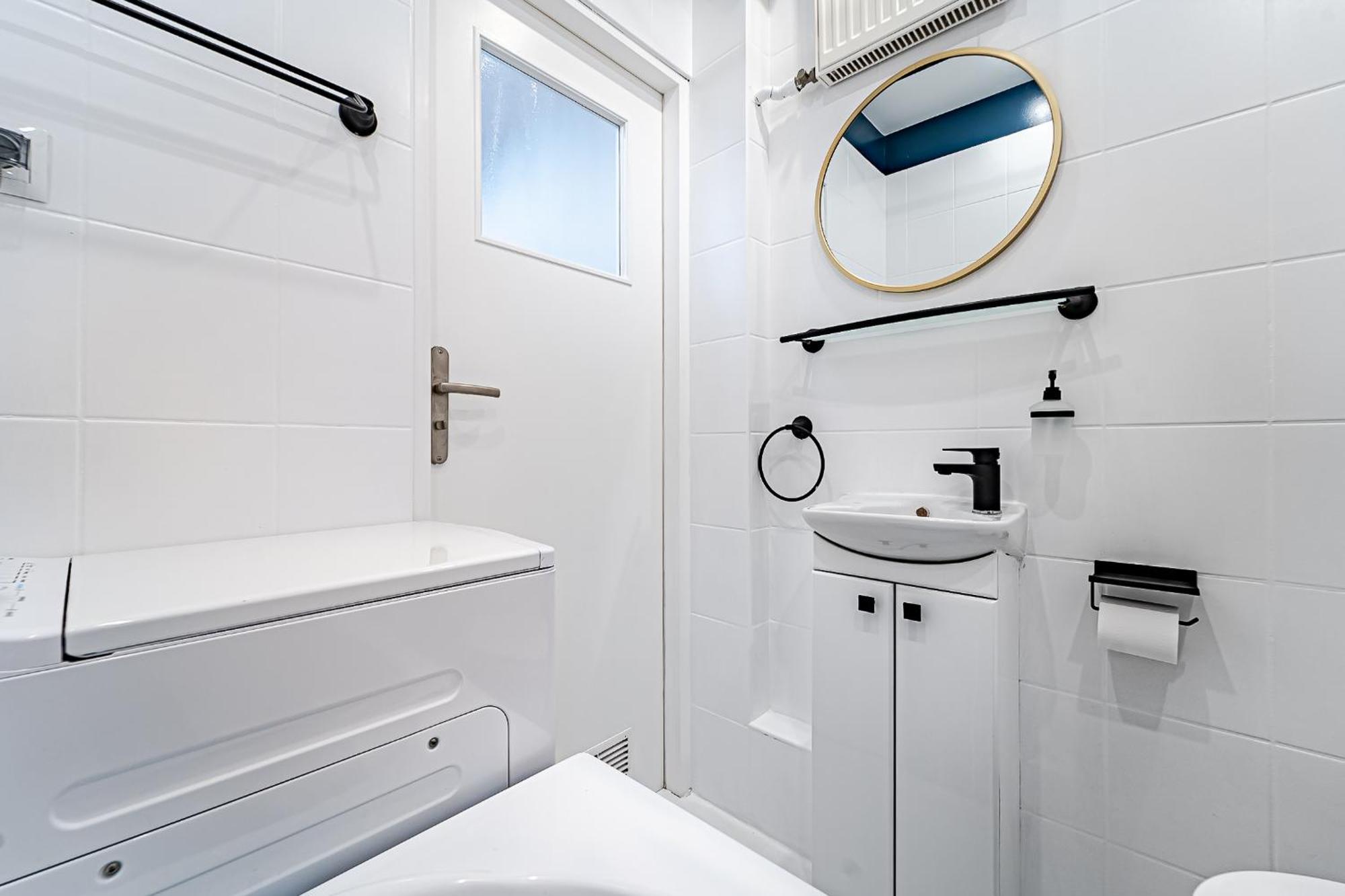 Apartment Inside Wola & Business *